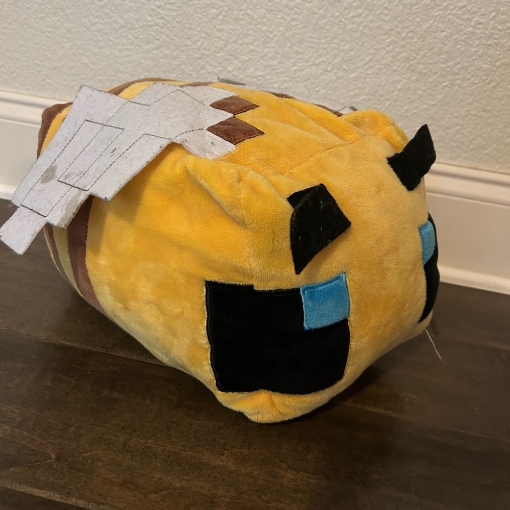 Minecraft Bee Plushie